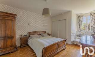 Maison 10 Pièces 285 m² à vendre à Saint-Cyr-sur-Loire (37540)