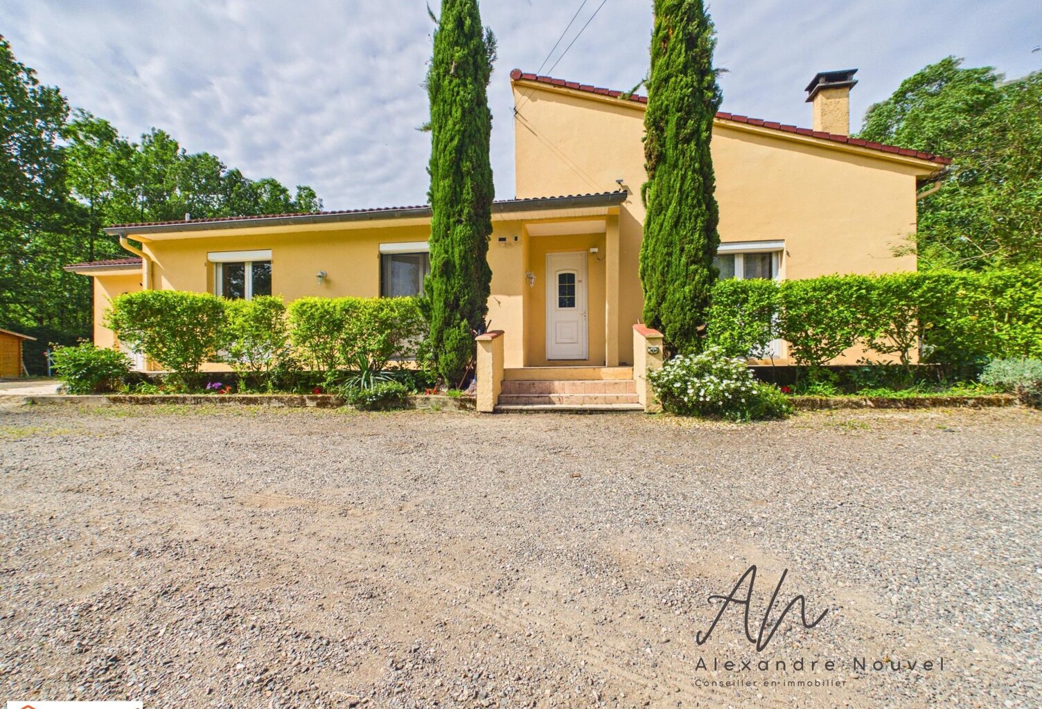 Un cadre de vie privilégié avec logements annexes — photo 1