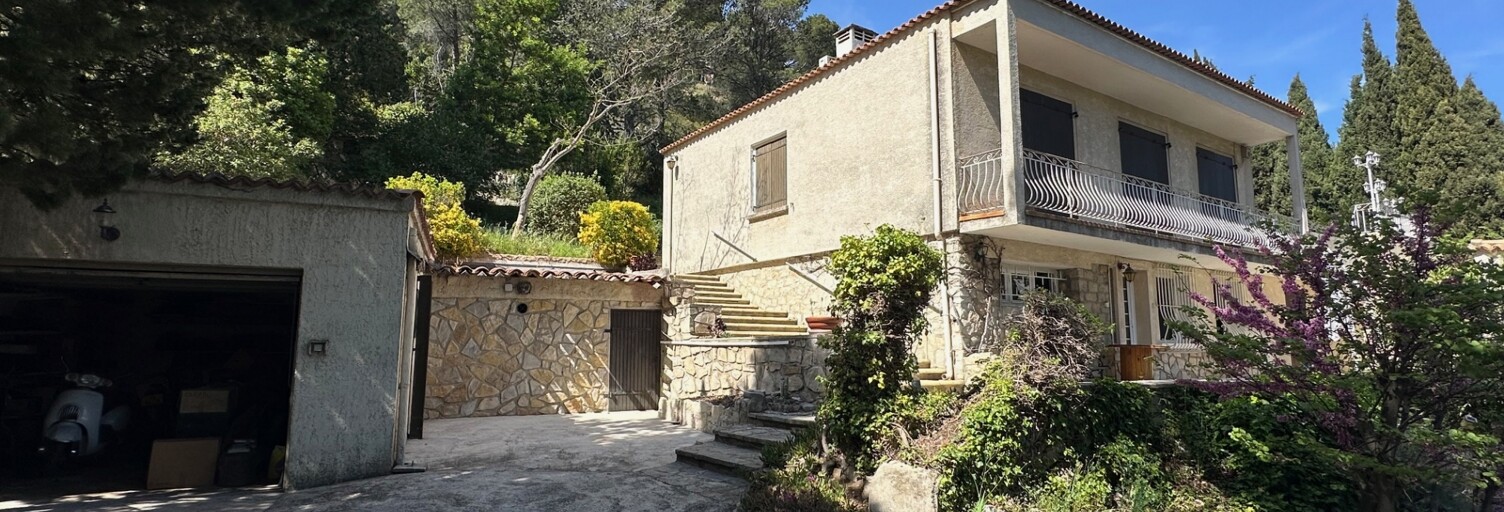 Maison 9 Pièces 235 m² à vendre à Carnoux-en-Provence (13470)