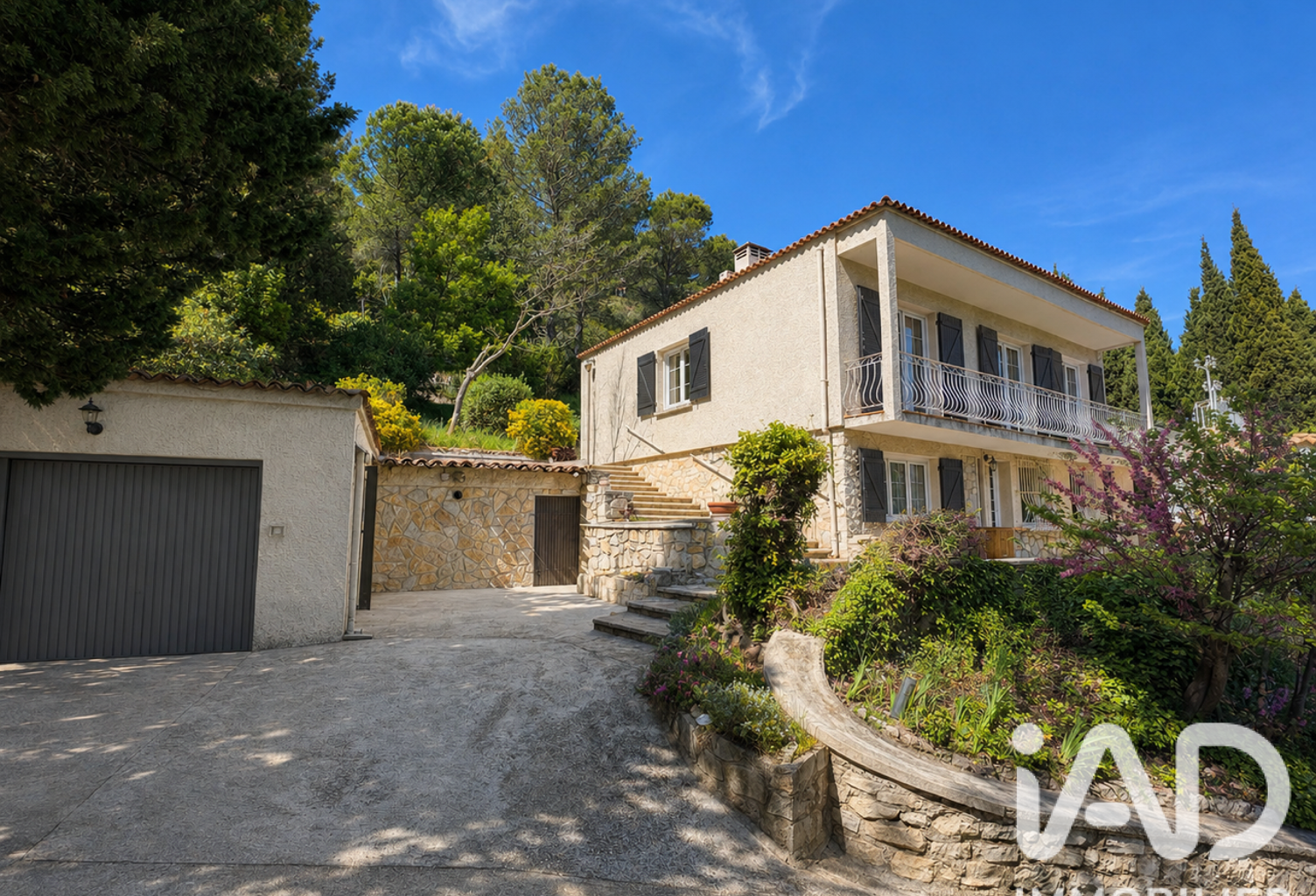Vente Maison/villa 9 pièces — photo 1