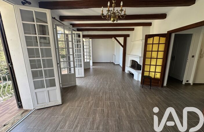 Vente Maison/villa 9 pièces — photo 2