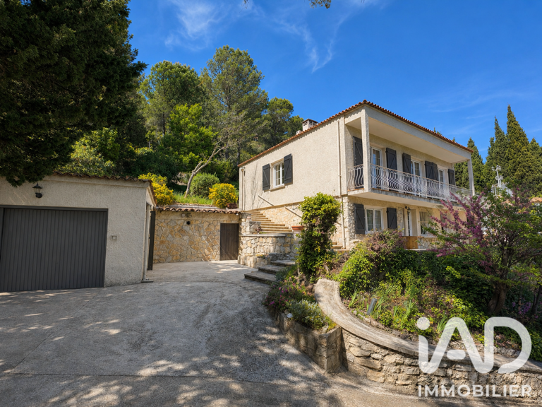 Vente Maison/villa 9 pièces — photo 1