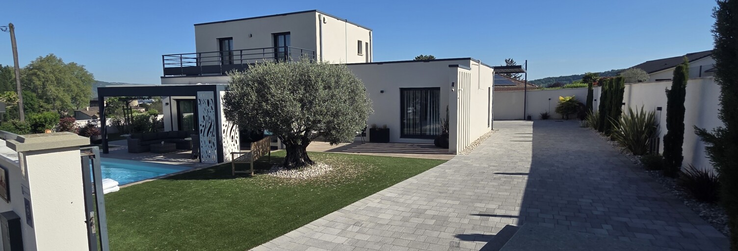 Maison 6 Pièces 168 m² à vendre à Beausemblant (26240)