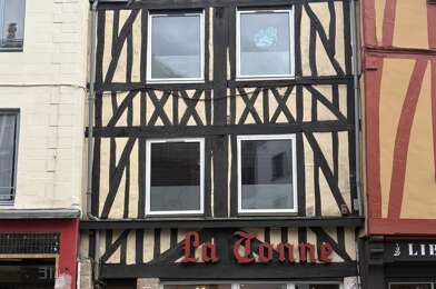 Appartement 6 pièces 1350 €