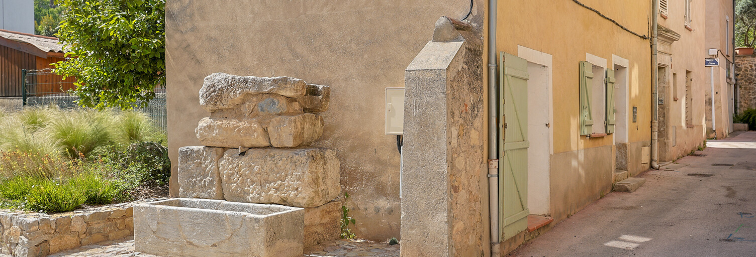Maison 5 Pièces 100 m² à vendre à Solliès-Toucas (83210)