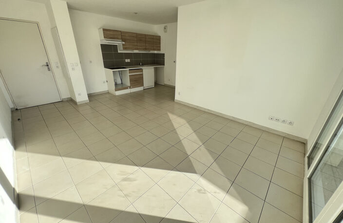 T3 TOULON EST DERNIER ETAGE — photo 2