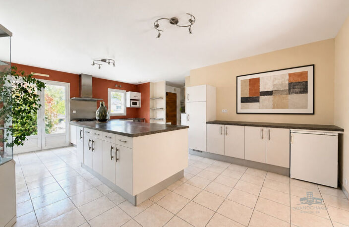 Maison  de plain-pied Grandchamp Des Fontaines bourg , 134 m²  terrain de 977 m² — photo 3