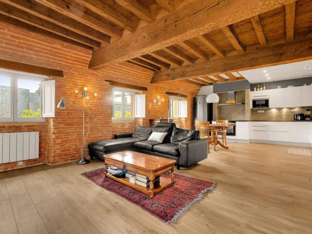 Appartement À Vendre — photo du bien