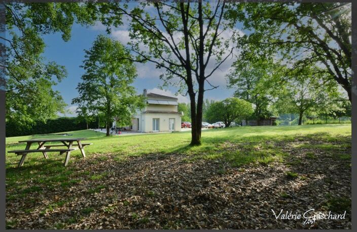 Maison 160 m² sur ha de terrain à  SAINT SAUVEUR DE PUYNORMAND (33) — photo 4