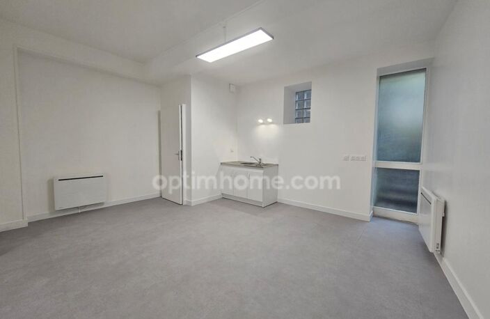 Local/bureau à louer 48 m² et 70 m² de stockage ANGOULEME (16) — photo 2