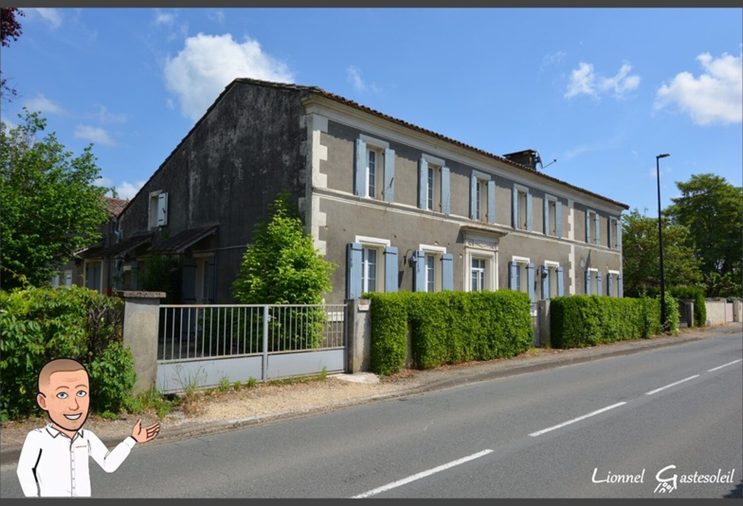 Maison à vendre 11 pièces 6 chambres sur la commune de LE FLEIX en Dordogne  (24) — photo 1