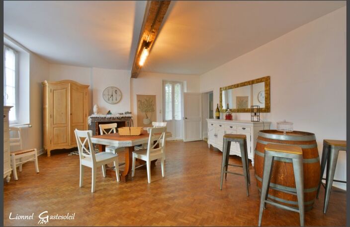 Maison à vendre 11 pièces 6 chambres sur la commune de LE FLEIX en Dordogne  (24) — photo 4