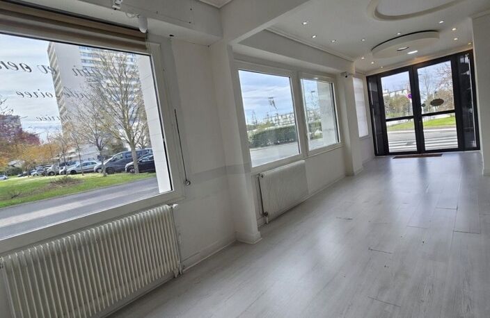 Local/bureau à VENDRE ou à LOUER sur TOURS (37) — photo 3