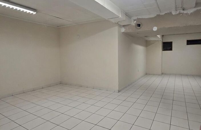 Local/bureau à VENDRE ou à LOUER sur TOURS (37) — photo 4