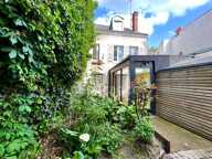 ORLEANS CENTRE VILLE et Bords de Loire à vendre belle MAISON DE VILLE double réception, 5 chambres, terrasse bois sur jardinet avec garage — photo 2