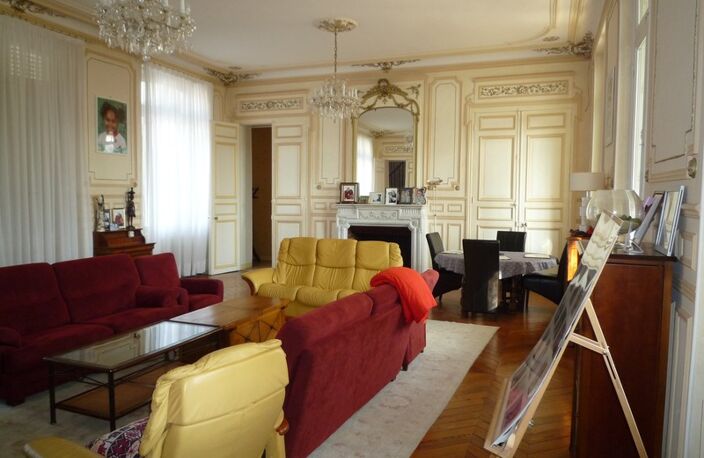 Dpt Aisne (02), CHATEAU THIERRY centre, demeure 1850 de 600 m² habitables et parc clos de murs 5000 m2 — photo 4