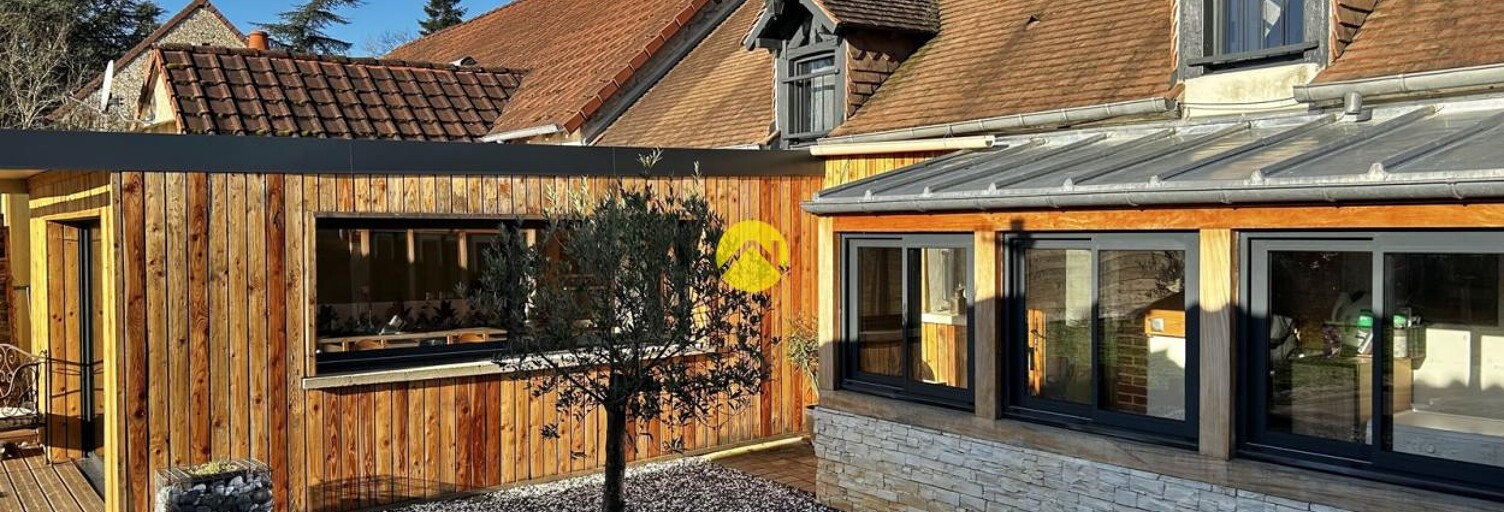 Maison 5 Pièces 109 m² à vendre à Levet (18340)