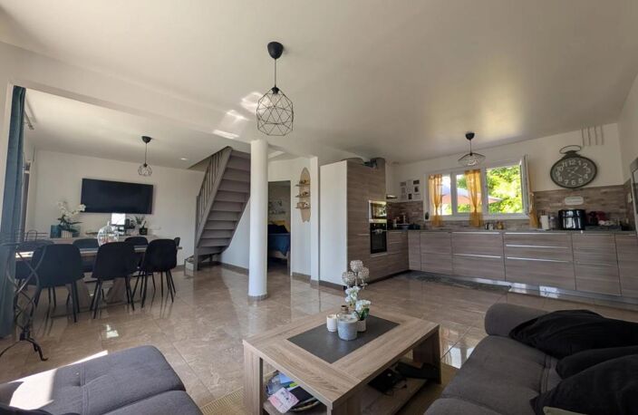 Maison 5 chambres dont 1 plain pied — photo 4