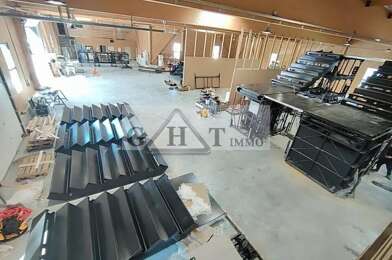 Local industriel  1450000 €