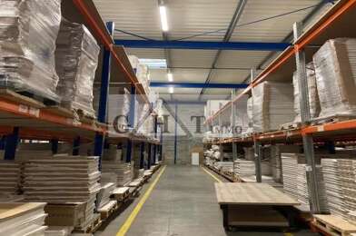 Local industriel  1050000 €