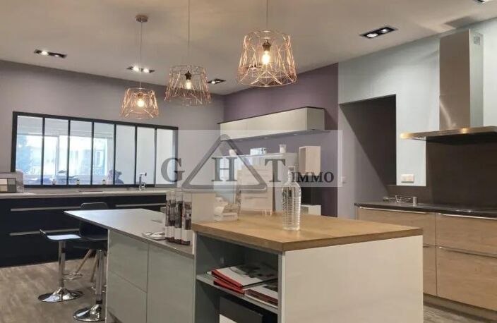 LOCAL D'ACTIVITÉ DE 810 M² À VENDRE À GROSLAY — photo 4