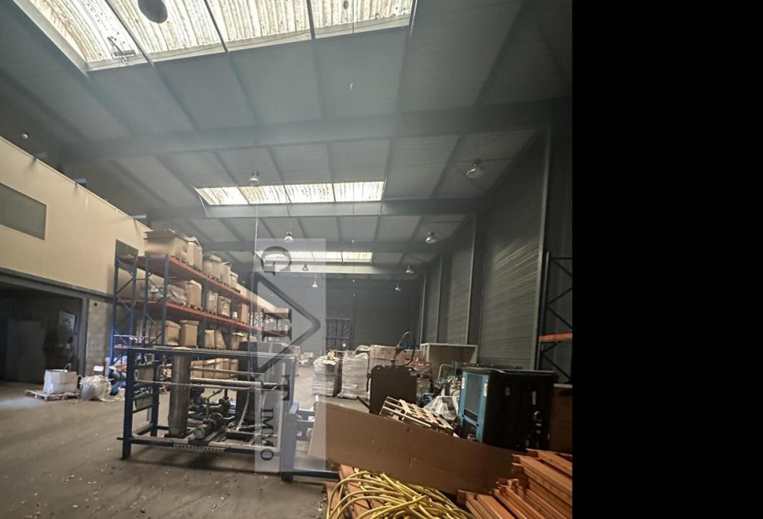 BATIMENT INDÉPENDANT À VENDRE — photo 1