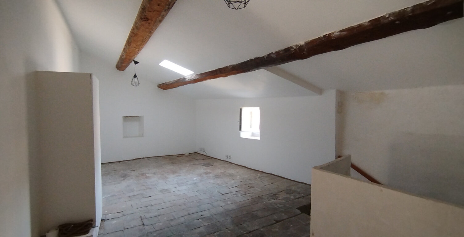 Maison de village 93m2 , 3 chambres , combles aménagés . — photo 1