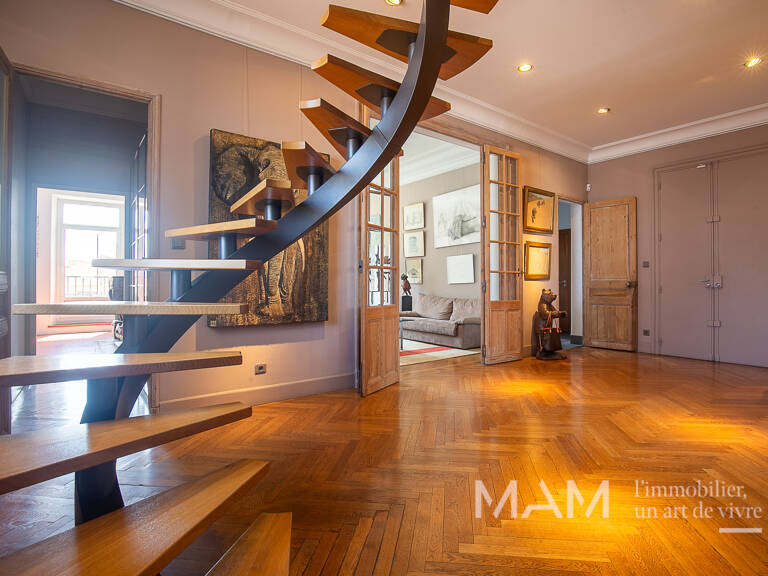 DUPLEX BOURGEOIS T7 de CHARME en ATTIQUE - DERNIER ETAGE - T — photo 1