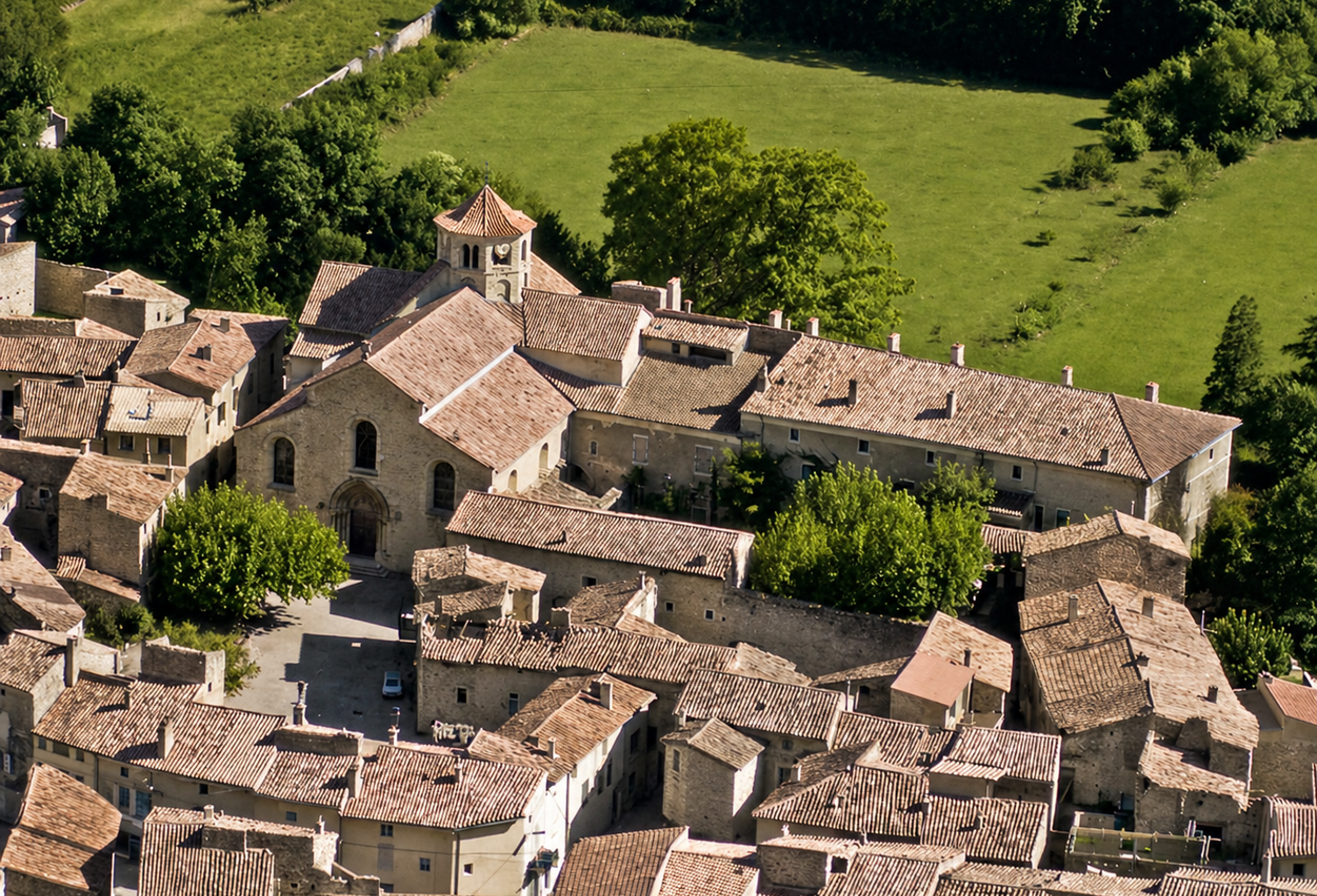 SAINT MARCEL LES SAUZET   Charmante maison de village - T3 — photo 1