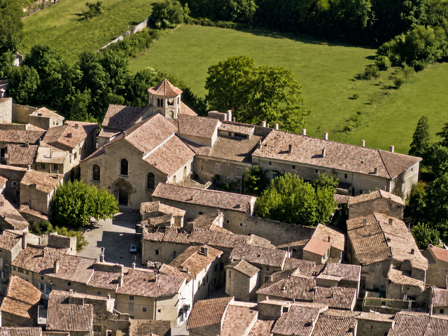 SAINT MARCEL LES SAUZET   Charmante maison de village - T3 — photo du bien