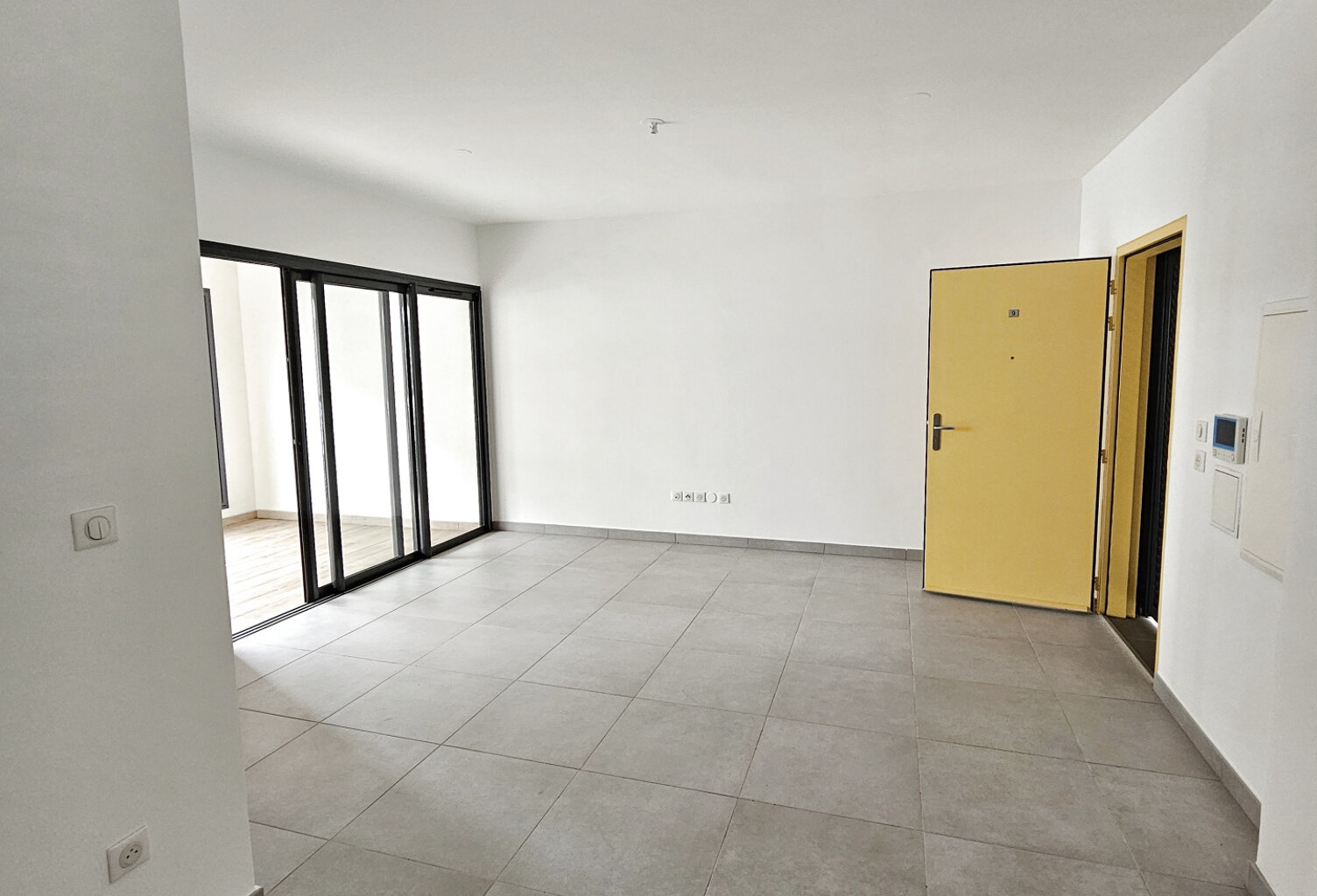 A louer T3 en exclusivité au Centre-Ville de Saint-Pierre — photo 1