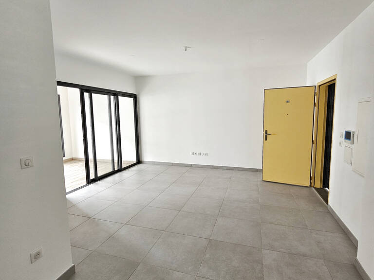 A louer T3 en exclusivité au Centre-Ville de Saint-Pierre — photo 1