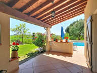 Vacquiers, villa principale, villa d'amis et  piscine — photo 2