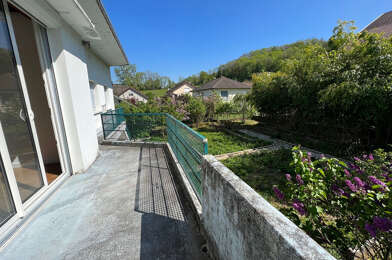 Appartement 4 pièces 830 €