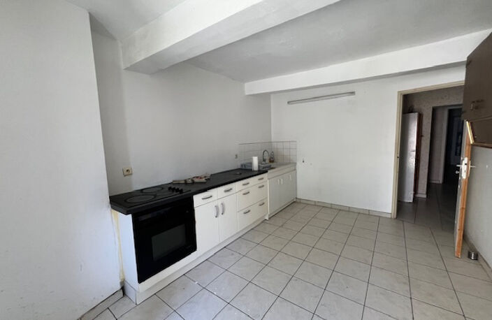 Maison de 212 m2 avec local commercial + garage 95 m2 + terr — photo 2