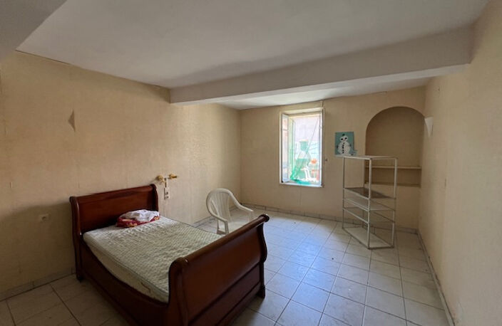 Maison de 212 m2 avec local commercial + garage 95 m2 + terr — photo 5