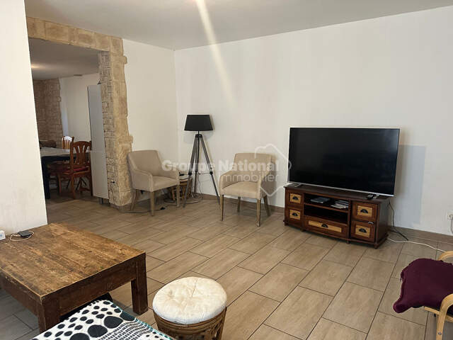 Grande maison T3 avec terrasse sur Arles — photo du bien