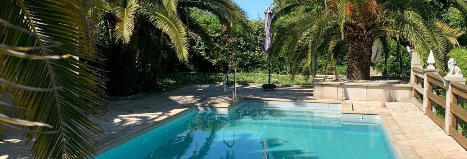 Maison 8 Pièces 170 m² à vendre à Civrac-en-Médoc (33340)