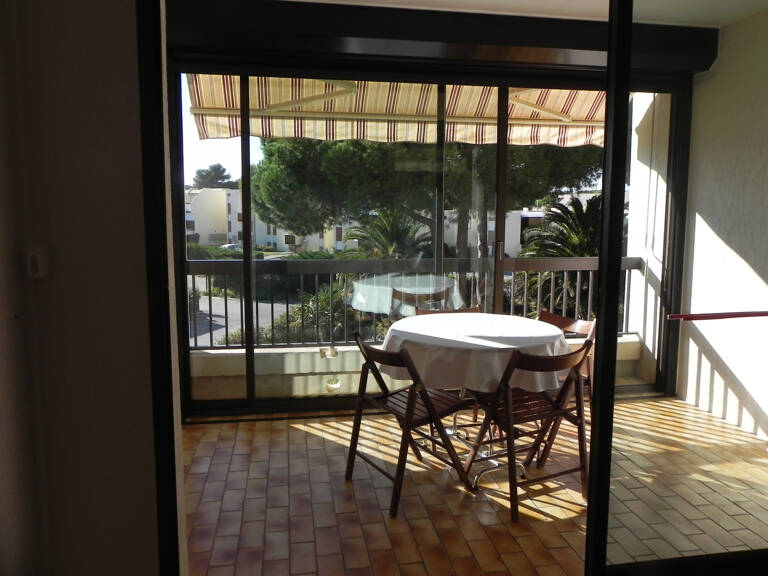 studio cabine avec loggia 33 m2 — photo 1