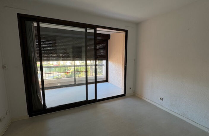 studio cabine avec loggia 33 m2 — photo 5