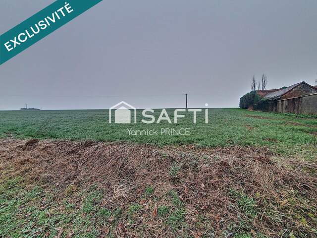 Terrain 2600m2, 33m de façade!!! — photo du bien