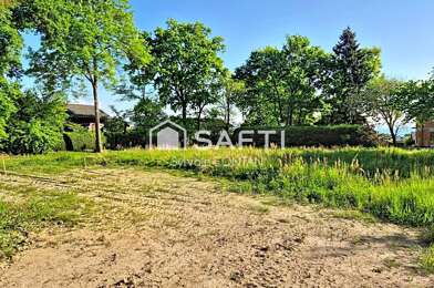 Terrain  330000 €