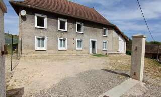 Maison 5 Pièces 158 m² à louer à Saint-Sorlin-de-Morestel (38510)