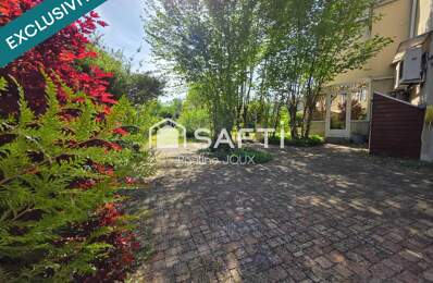 maison 6 pièces avec 2 garages et un jardin clos — photo du bien