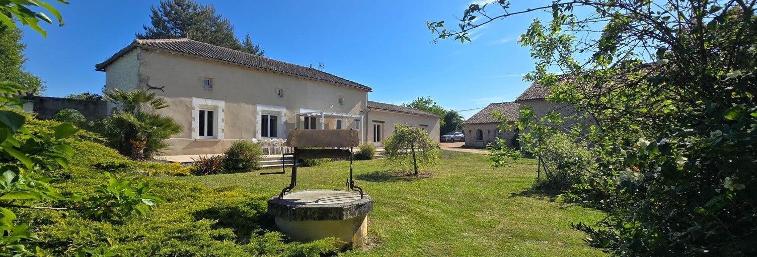 Maison 9 Pièces 235 m² à vendre à Queaux (86150)