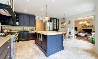 Maison 9 Pièces 273 m² à vendre à Antony (92160)