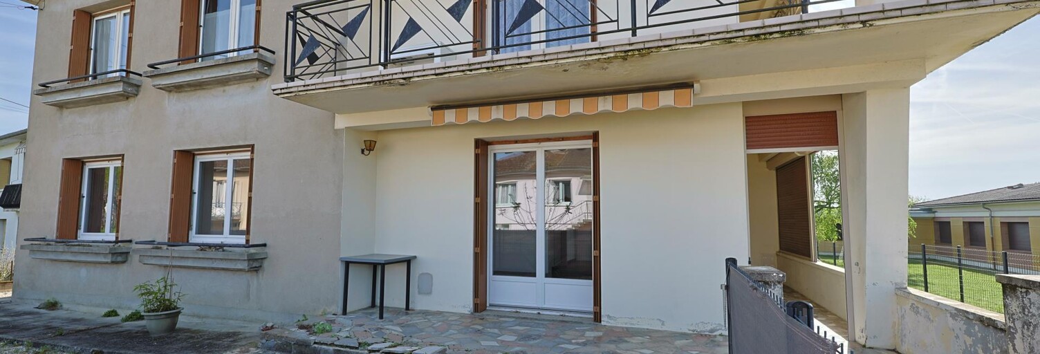 Appartement 4 Pièces 90 m² à vendre à Saint-Trivier-de-Courtes (01560)