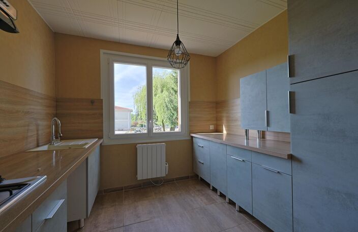 Appartement 90 m² habitables - Saint Trivier de Courtes — photo 3