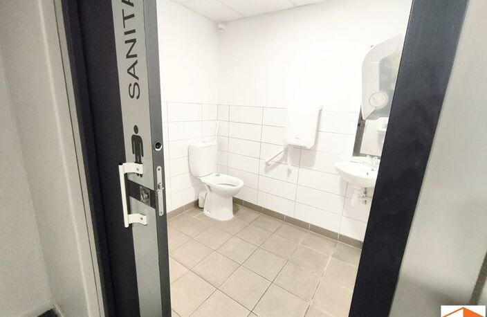 Local professionnel - 30m ² — photo 5