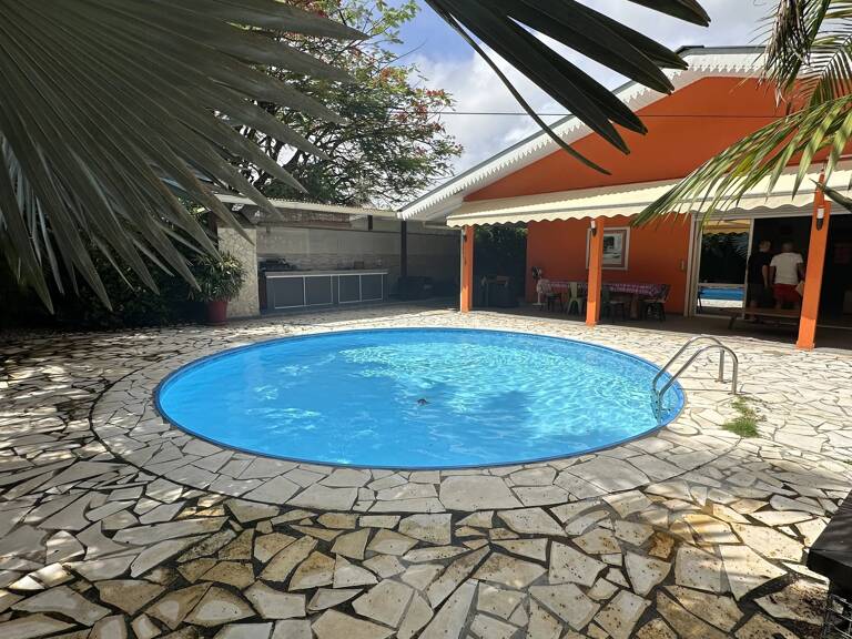 VOTRE VILLA T4 AVEC PISCINE ET JACUZZI À MONTJOLY — photo 1